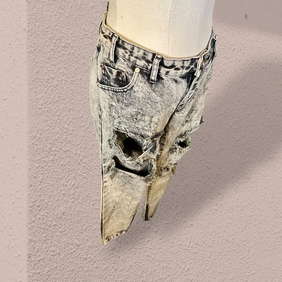 NWT ONE by One Teaspoon ‘Trashed Free Birds’ Jeans in “Harley” Gray Wash Size 28 - Picture 10 of 16